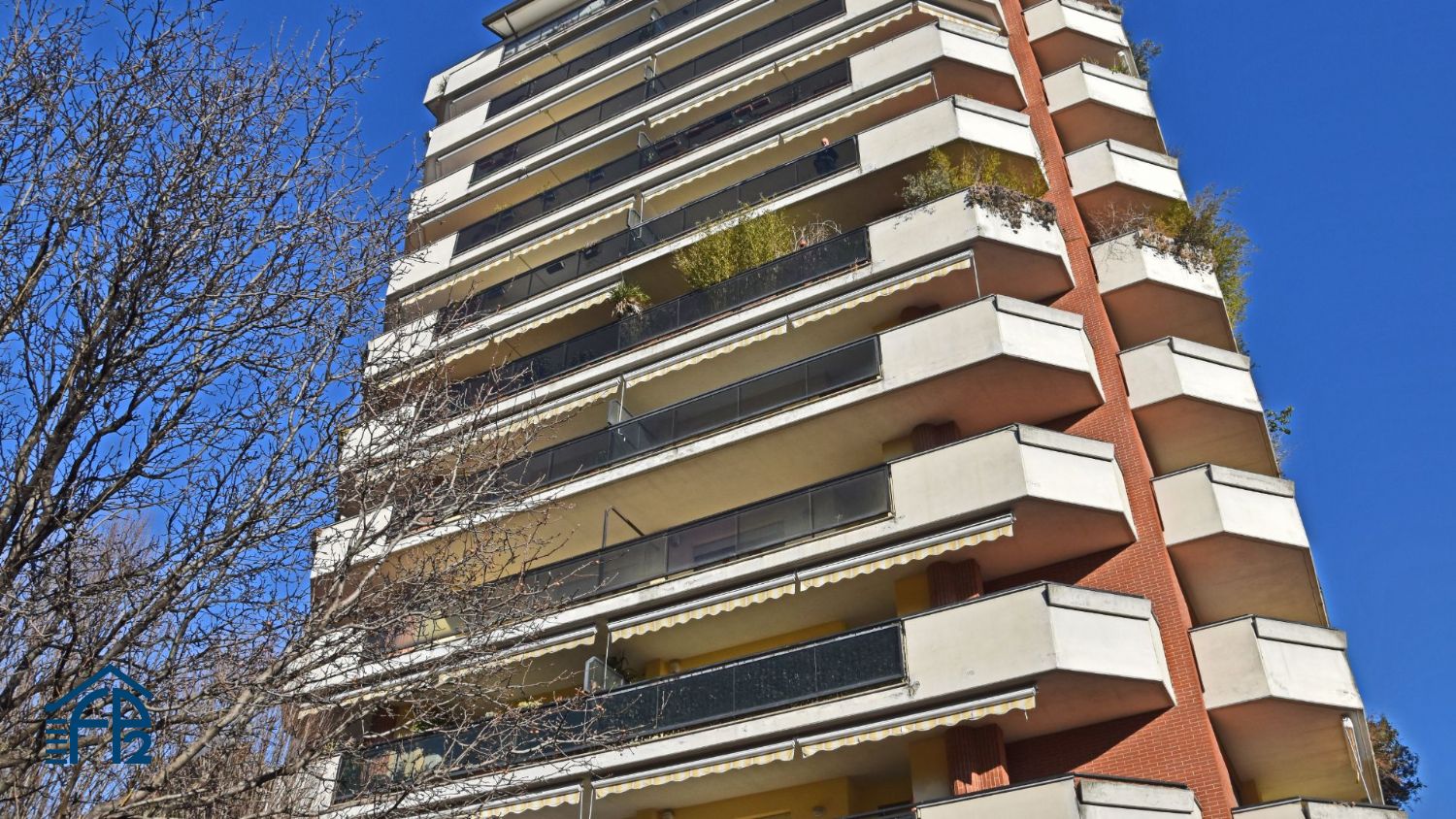 Bilocale panoramico con terrazzi