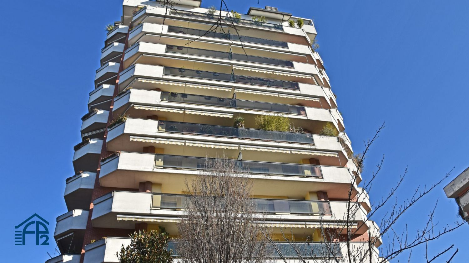 Bilocale panoramico con terrazzi