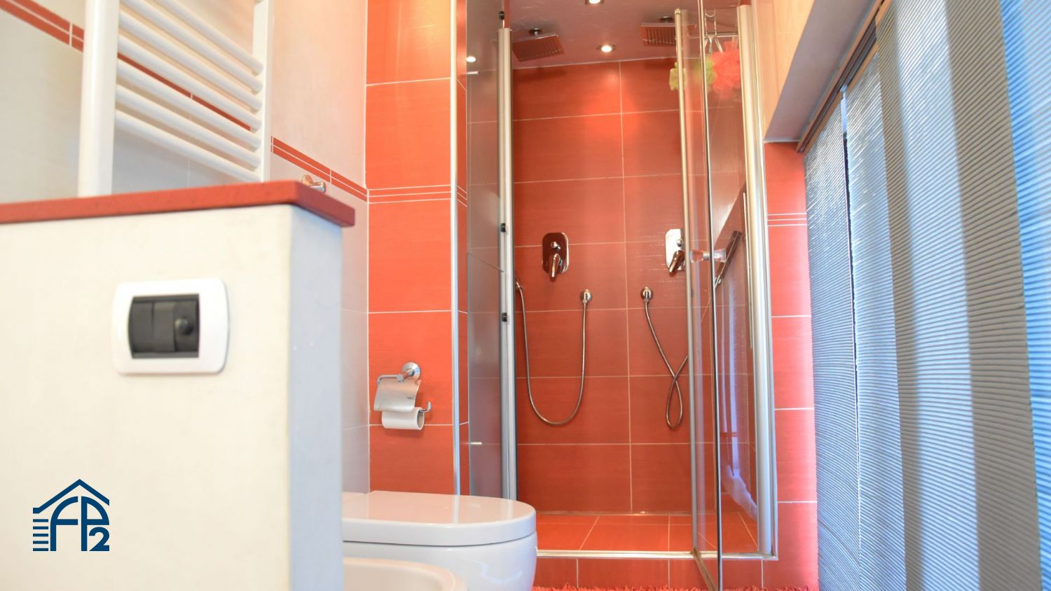 Show room ristrutturato con abitazione