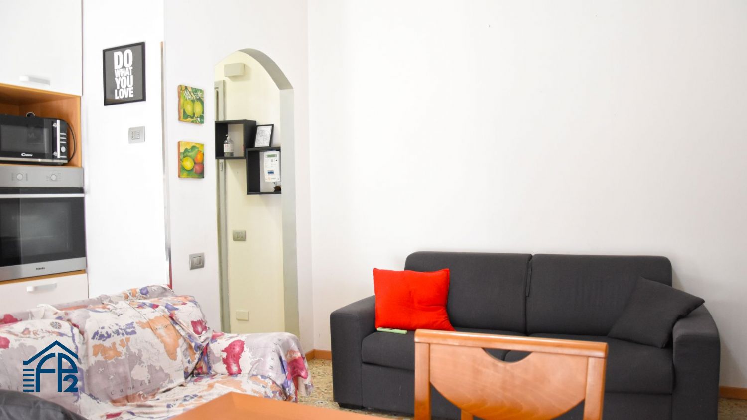 Bilocale con balcone