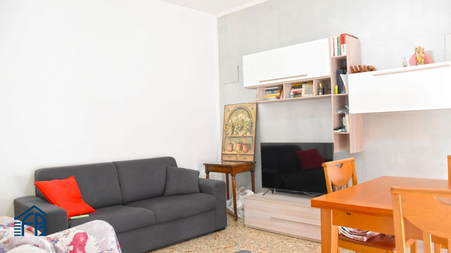 Bilocale con balcone