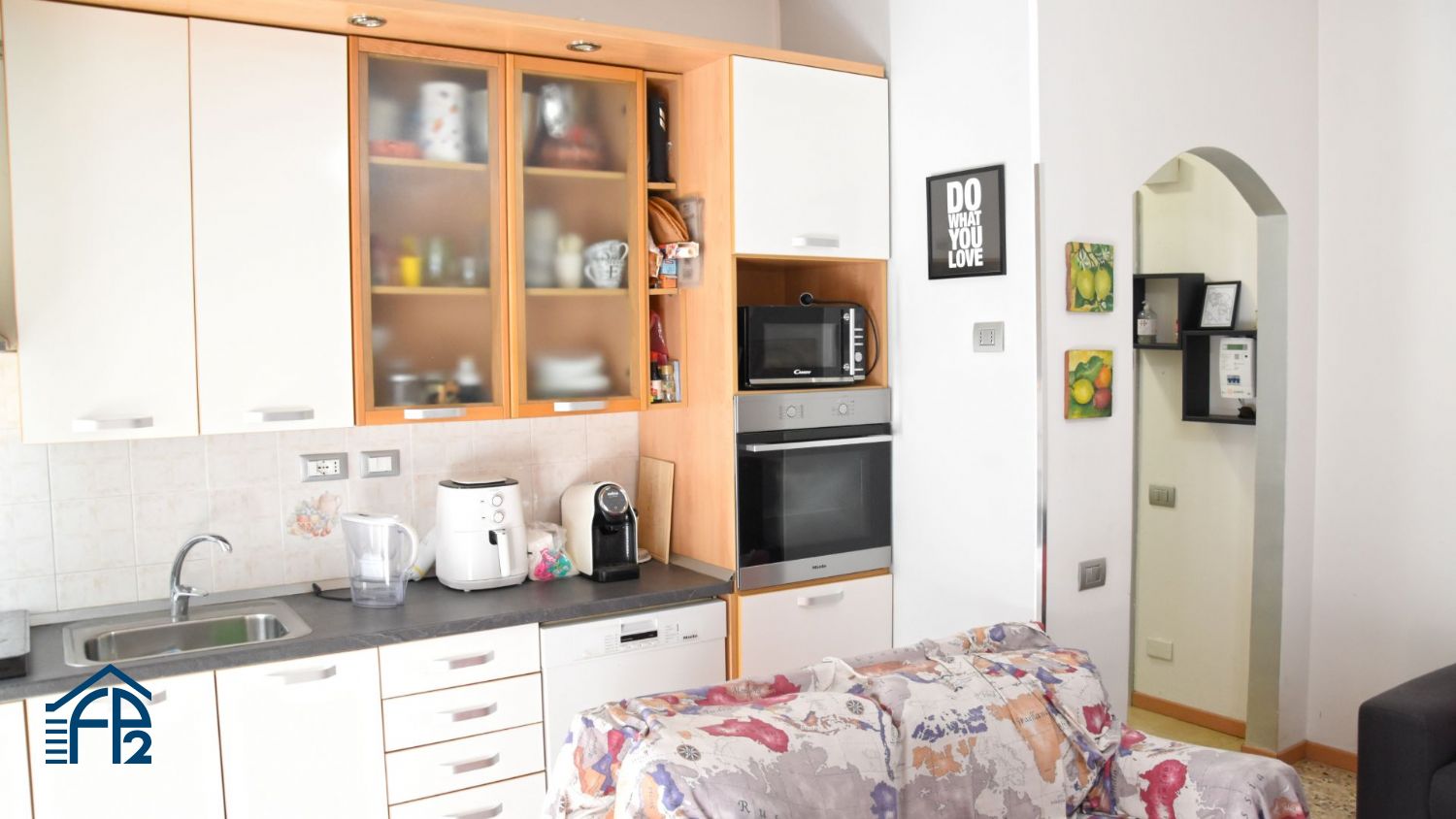 Bilocale con balcone