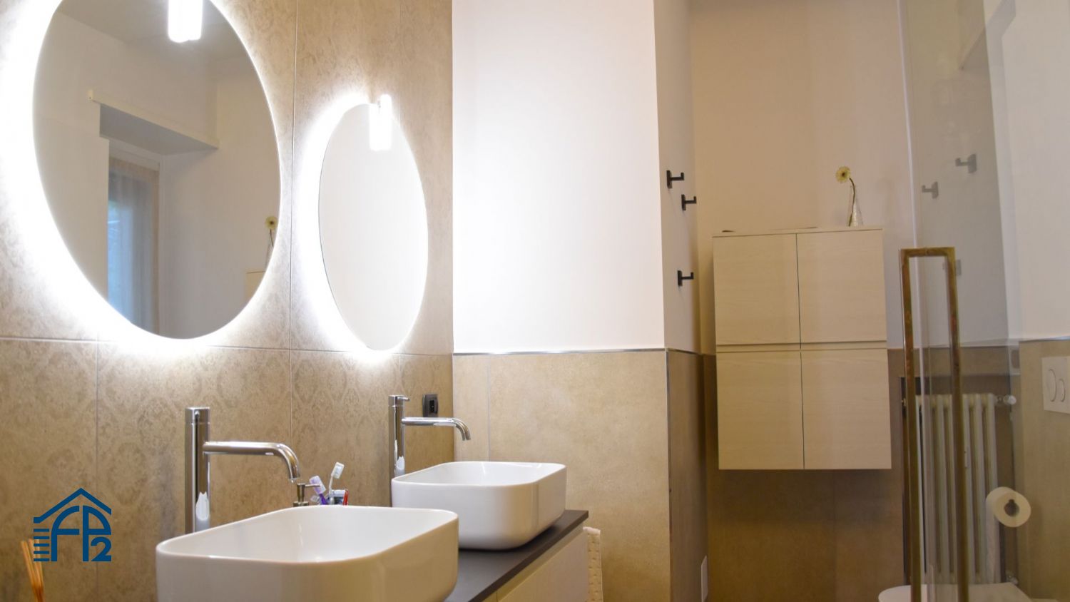 Ampio trilocale con terrazzino e studio