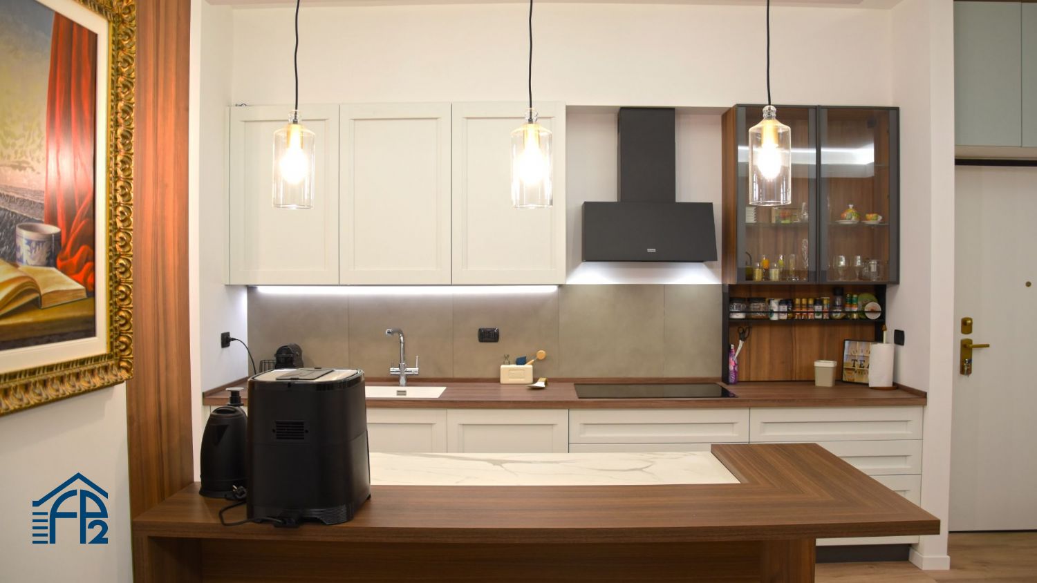 Ampio trilocale con terrazzino e studio
