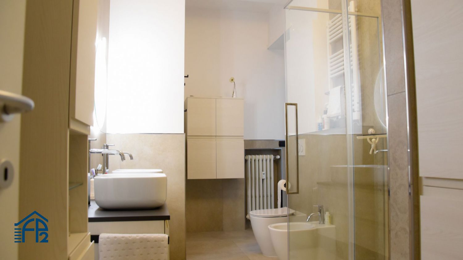 Ampio trilocale con terrazzino e studio