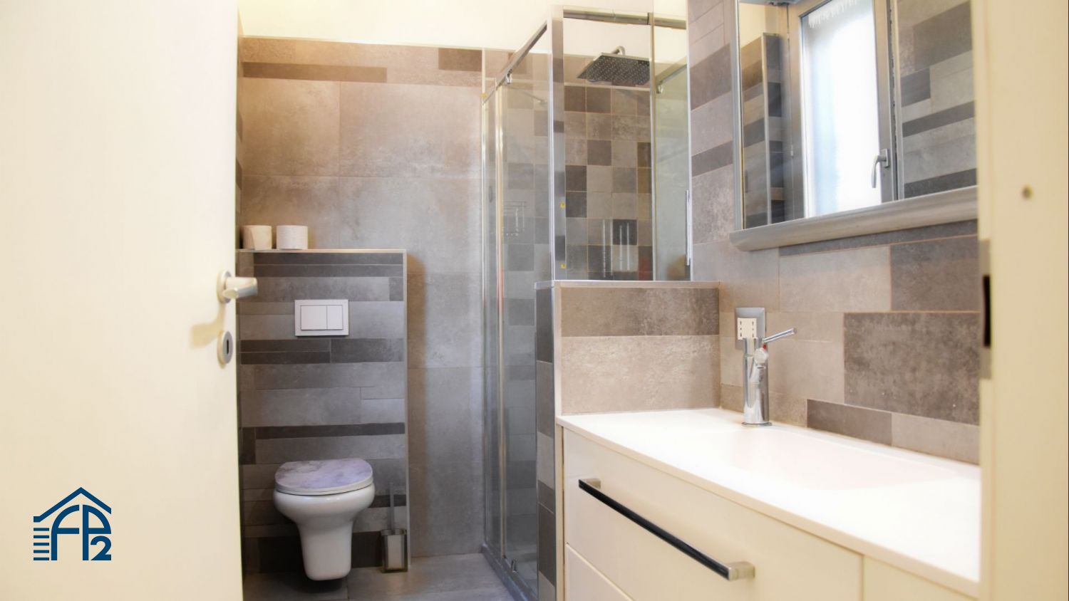 Appartamento su due livelli con terrazzo
