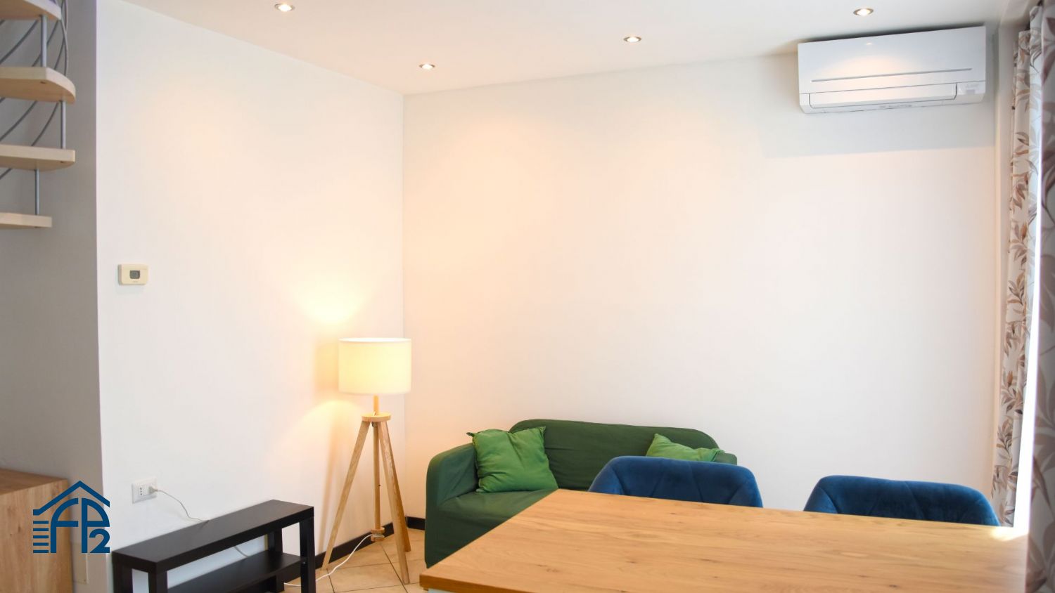 Appartamento su due livelli con terrazzo