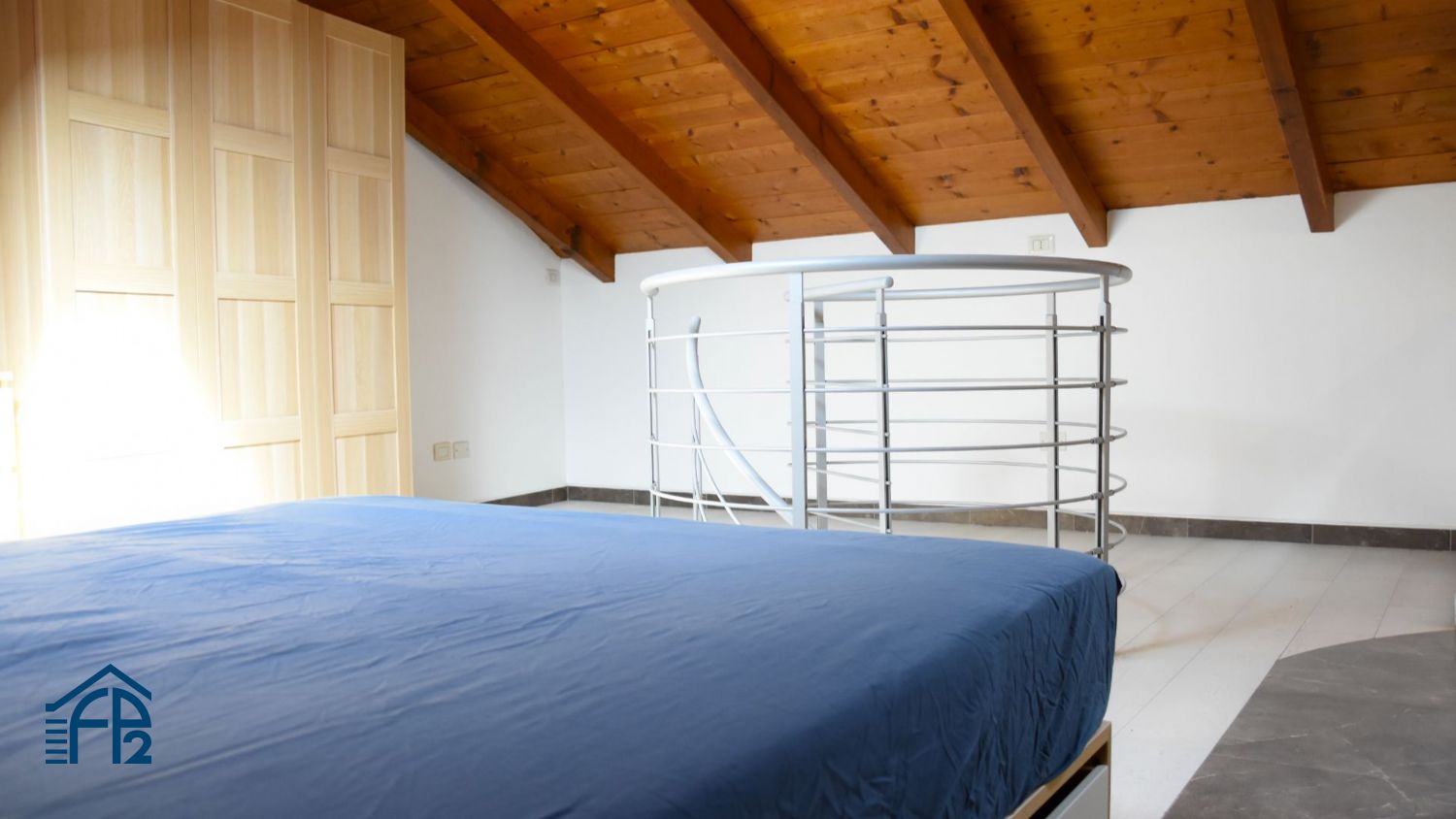 Appartamento su due livelli con terrazzo