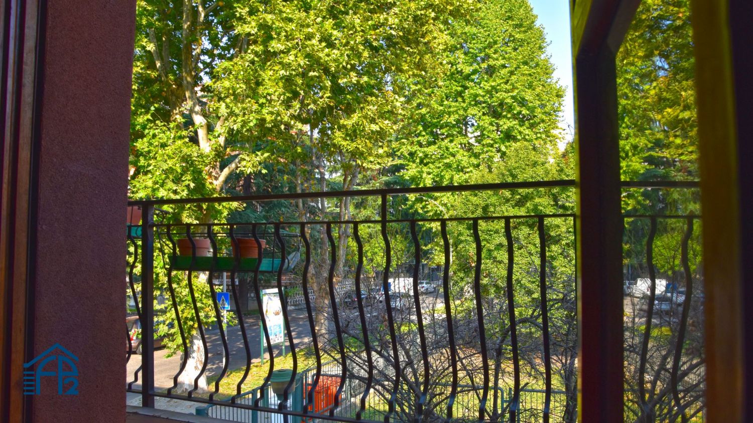 Villa con giardino