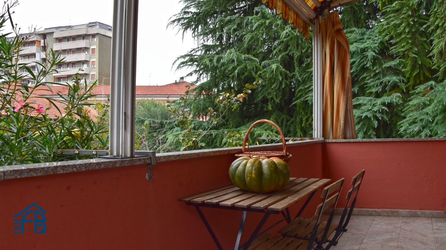 Trilocale su due livelli con terrazzo