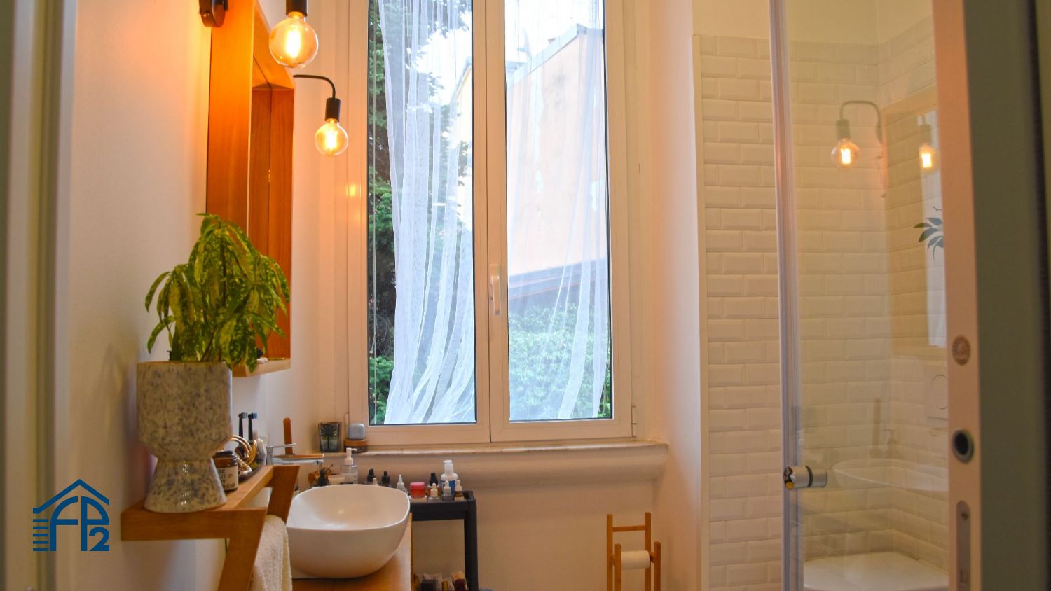 Trilocale su due livelli con terrazzo