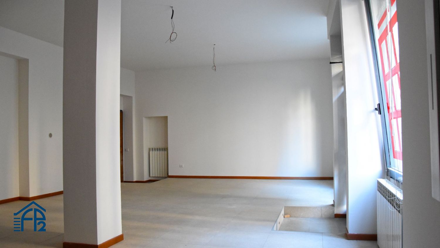 Negozio con Due Vetrine