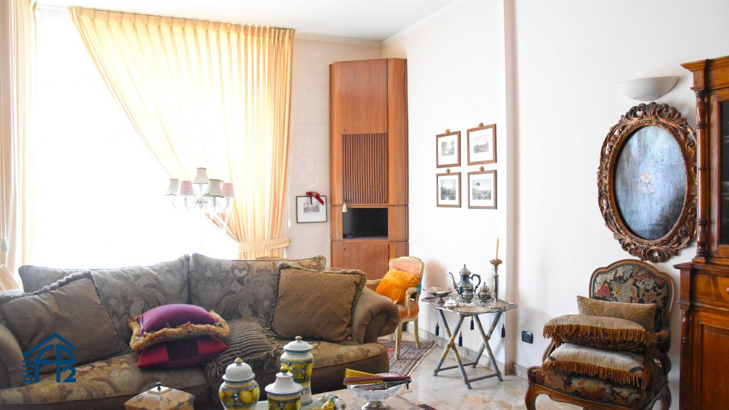 Quadrilocale panoramico in stabile signorile