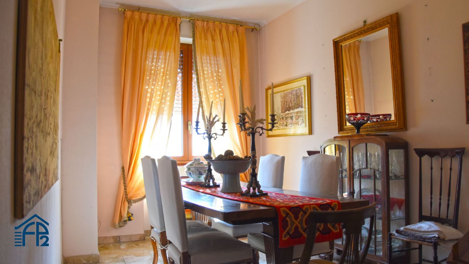 Quadrilocale panoramico in stabile signorile