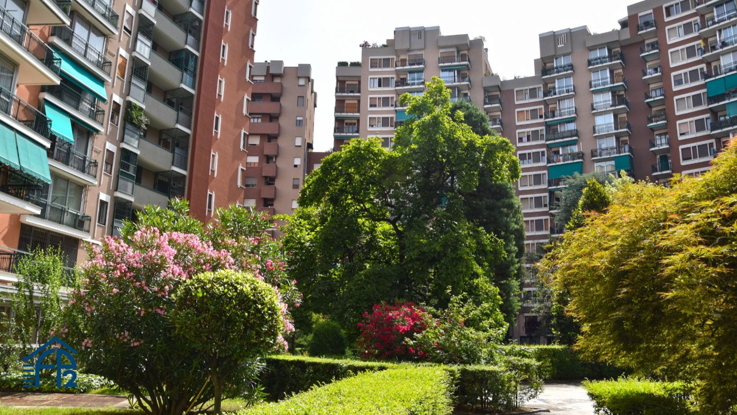 Quadrilocale panoramico in stabile signorile