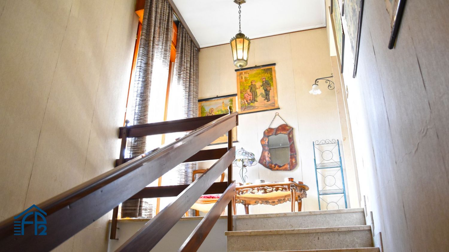 Casa Indipendente con Locale Commerciale