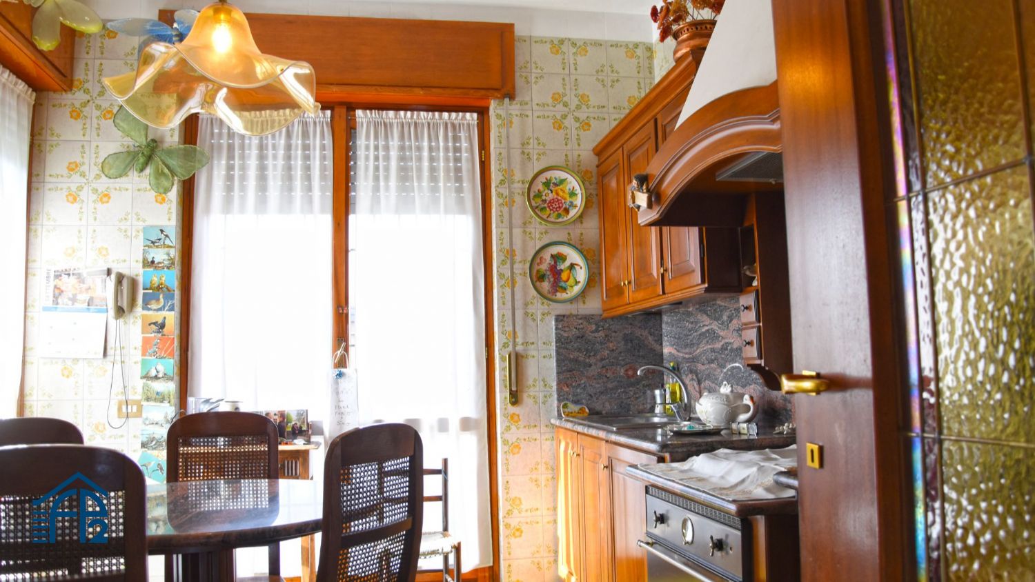 Casa Indipendente con Locale Commerciale