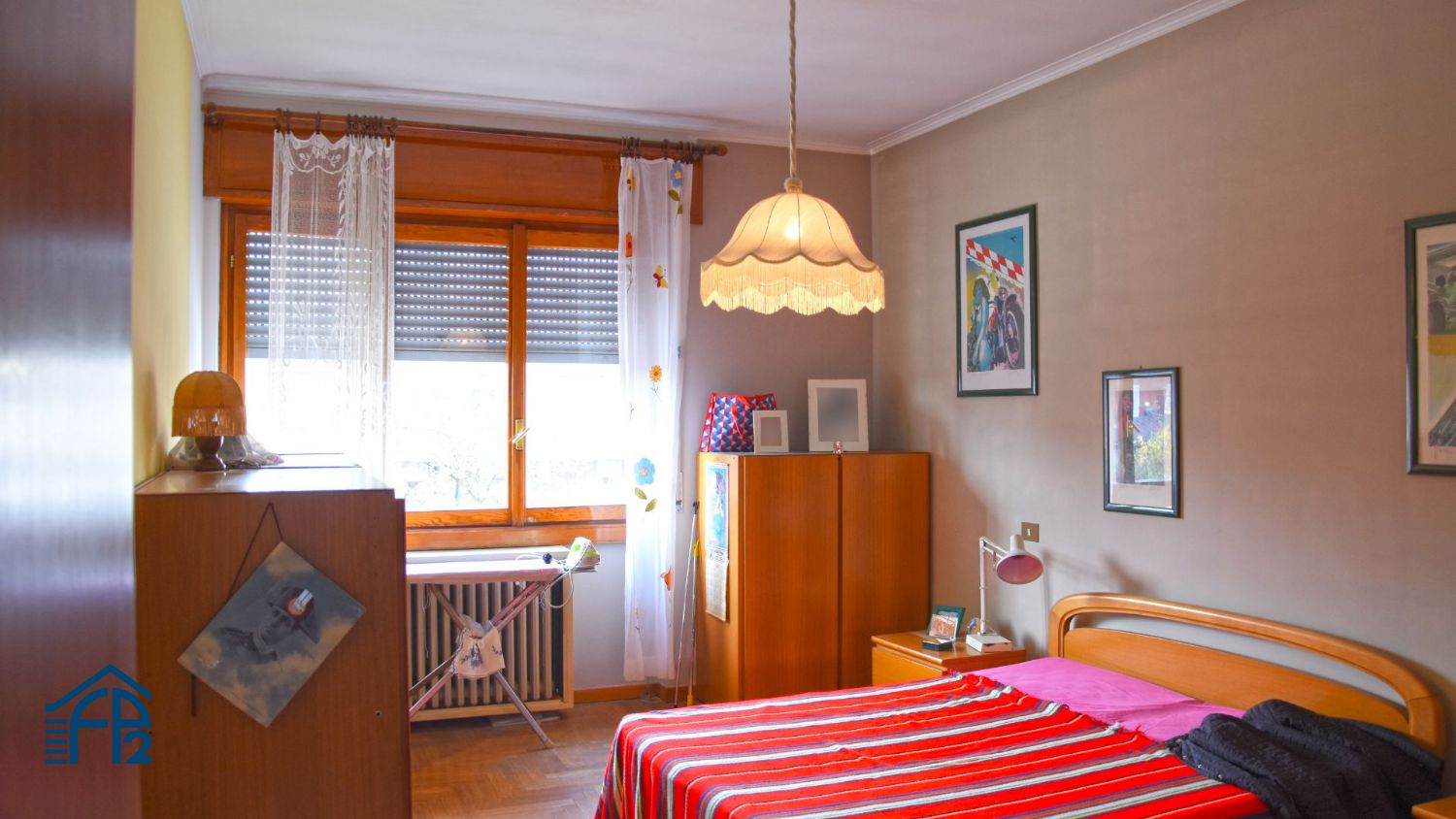 Casa Indipendente con Locale Commerciale