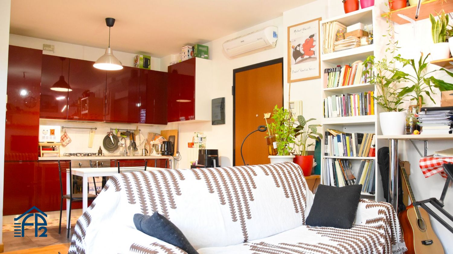 Bilocale con terrazzino