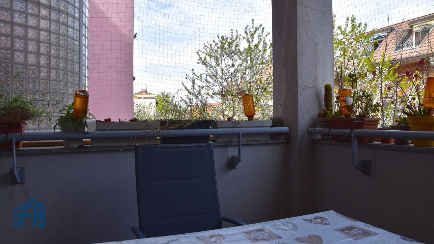 Bilocale con terrazzino