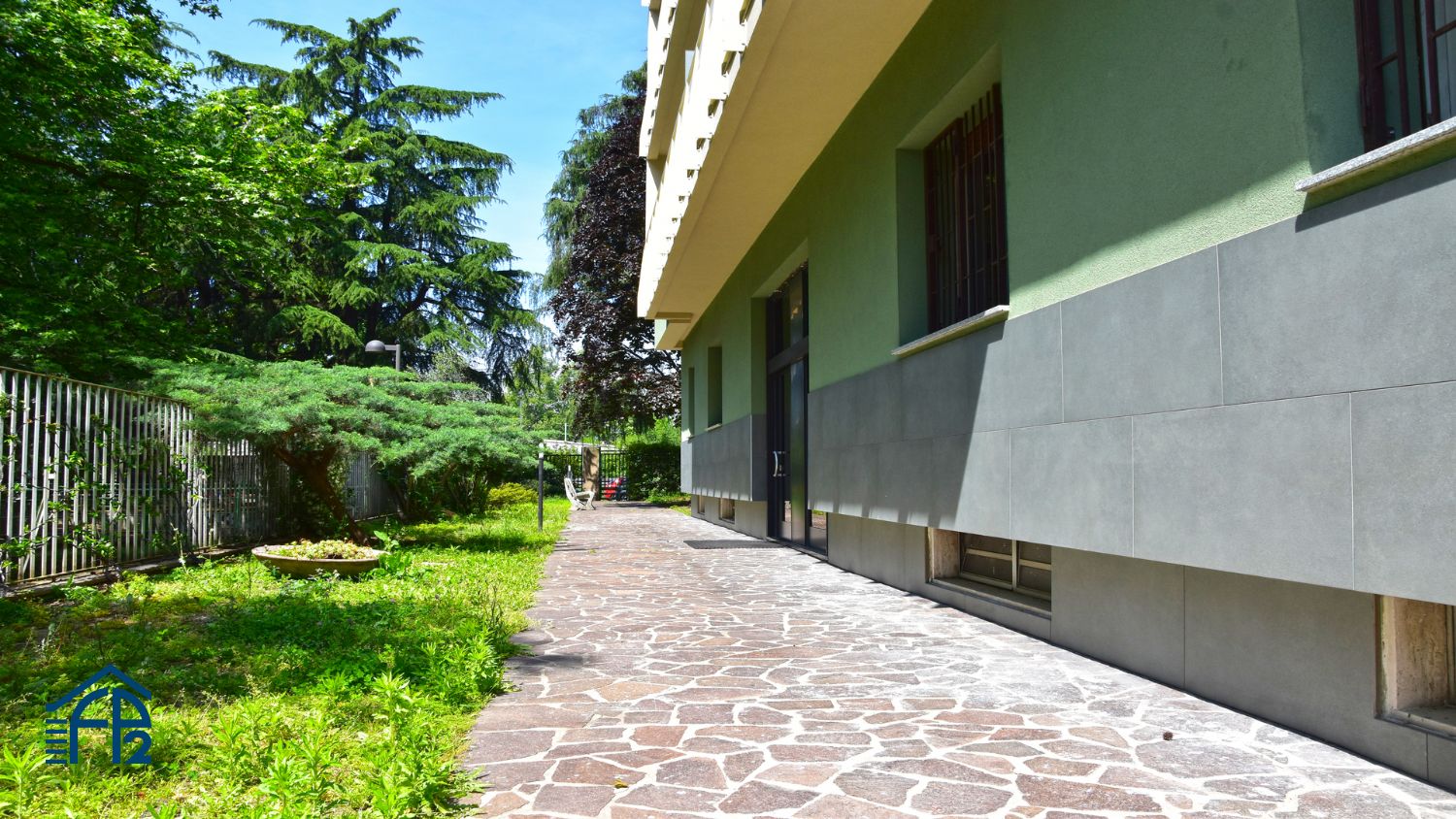 Trilocale con Doppi Servizi