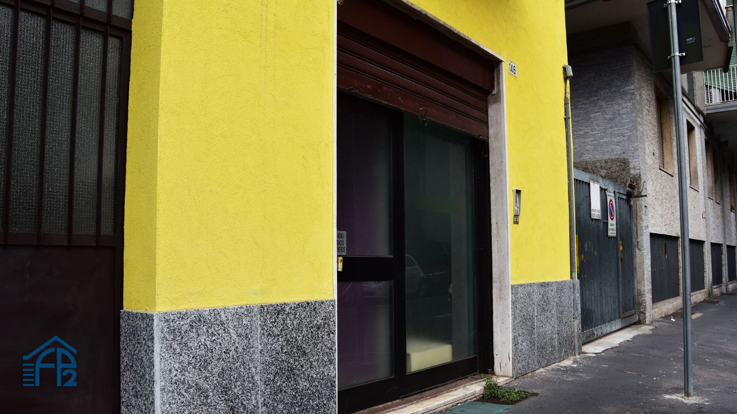 Ufficio con Vetrina