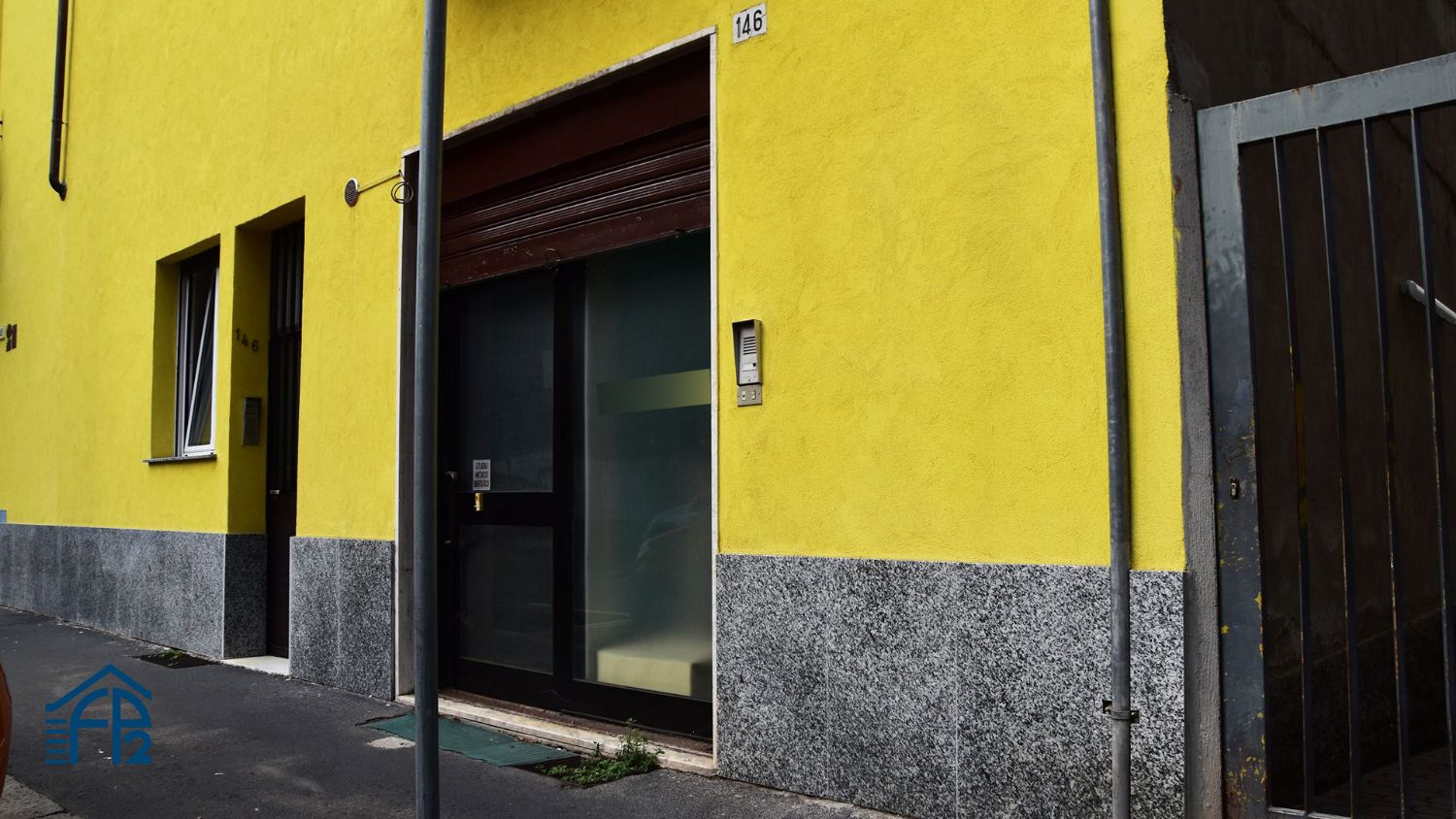Ufficio con Vetrina
