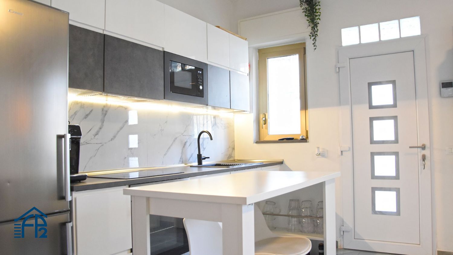 Porzione di Villetta Bifamiliare con cortile privato