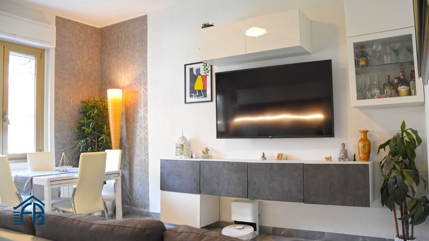 Porzione di Villetta Bifamiliare con cortile privato