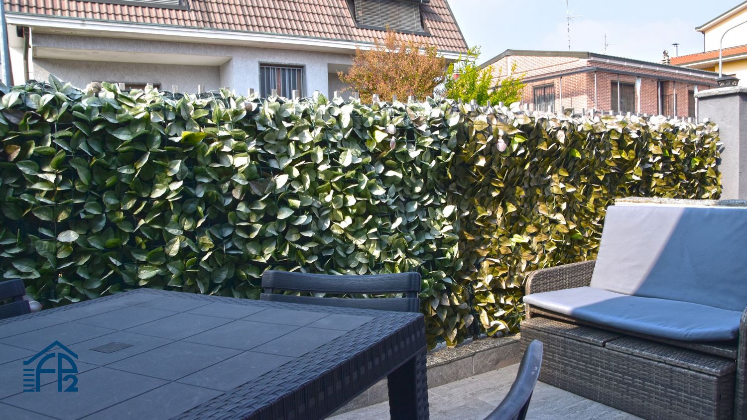 Porzione di Villetta Bifamiliare con cortile privato