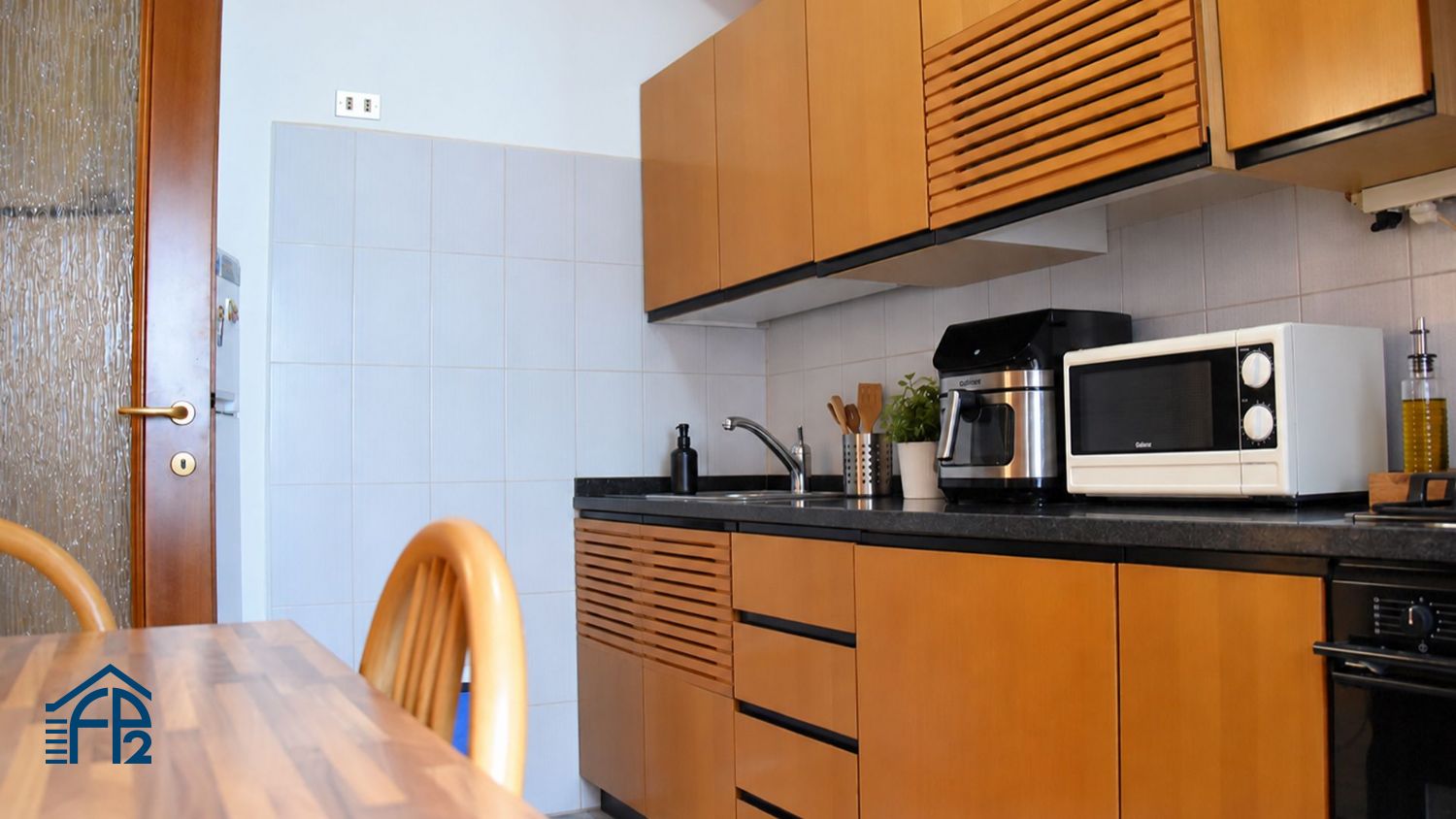 Bilocale con Cucina Abitabile